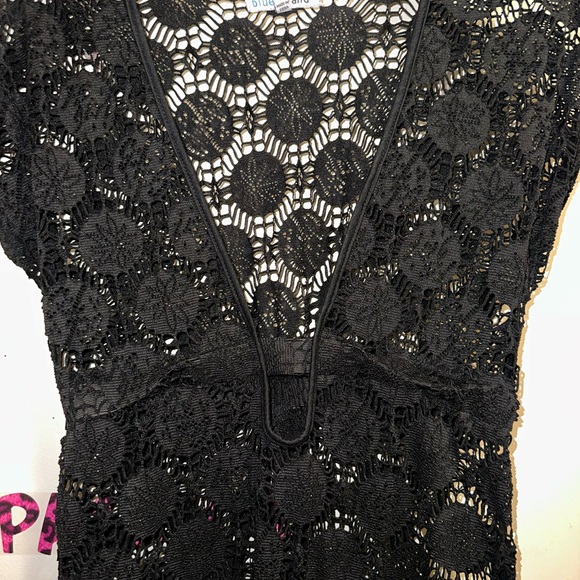 Coverup - Picture 3 of 7